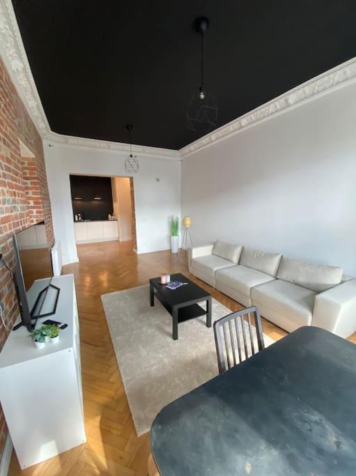 Apartmán Wyjatkowy Apartament Blisko Rynku Vratislav Exteriér fotografie